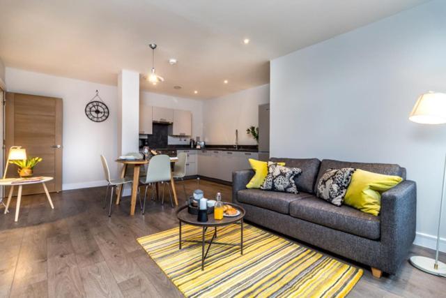 Geneva House Apartments By Elegance Living Питерборо Екстериор снимка