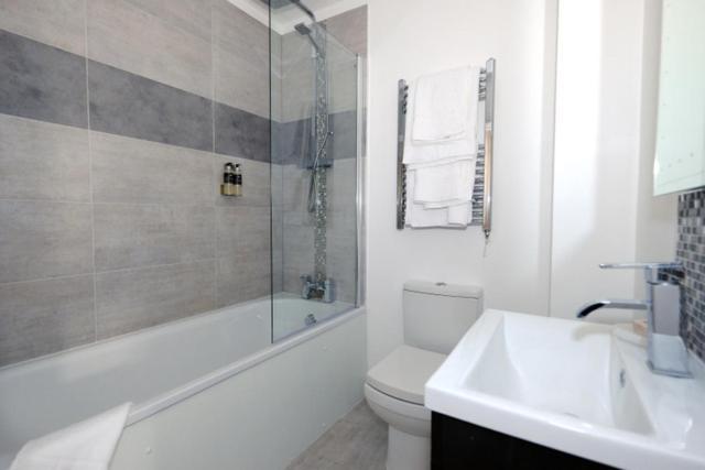 Geneva House Apartments By Elegance Living Питерборо Стая снимка